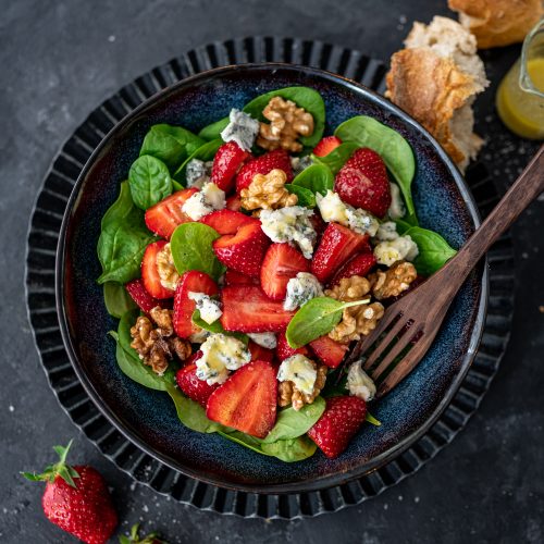 Spinat-Salat mit Erdbeeren