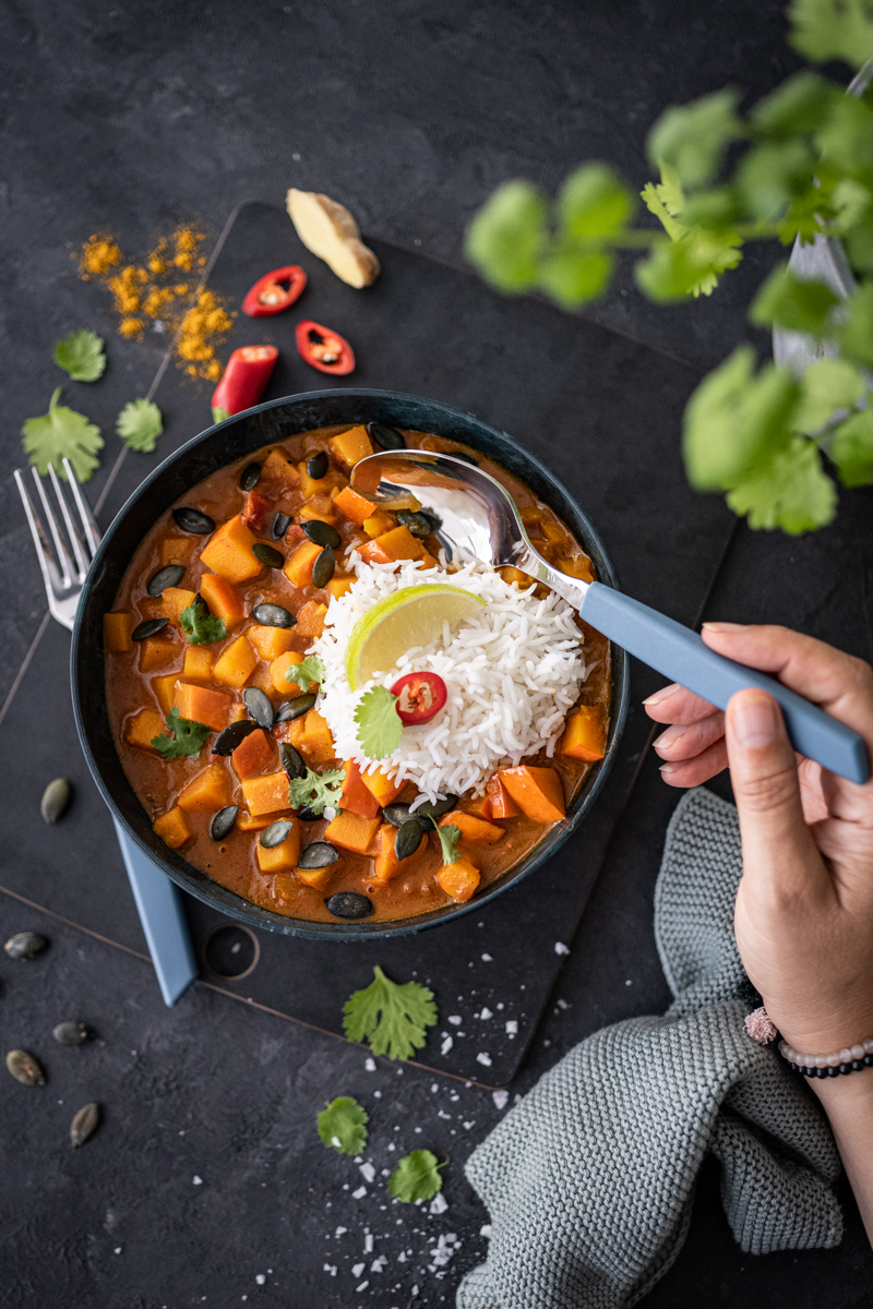 Saisonale Rezepte im Februar trickytine Kürbis-Curry vegan