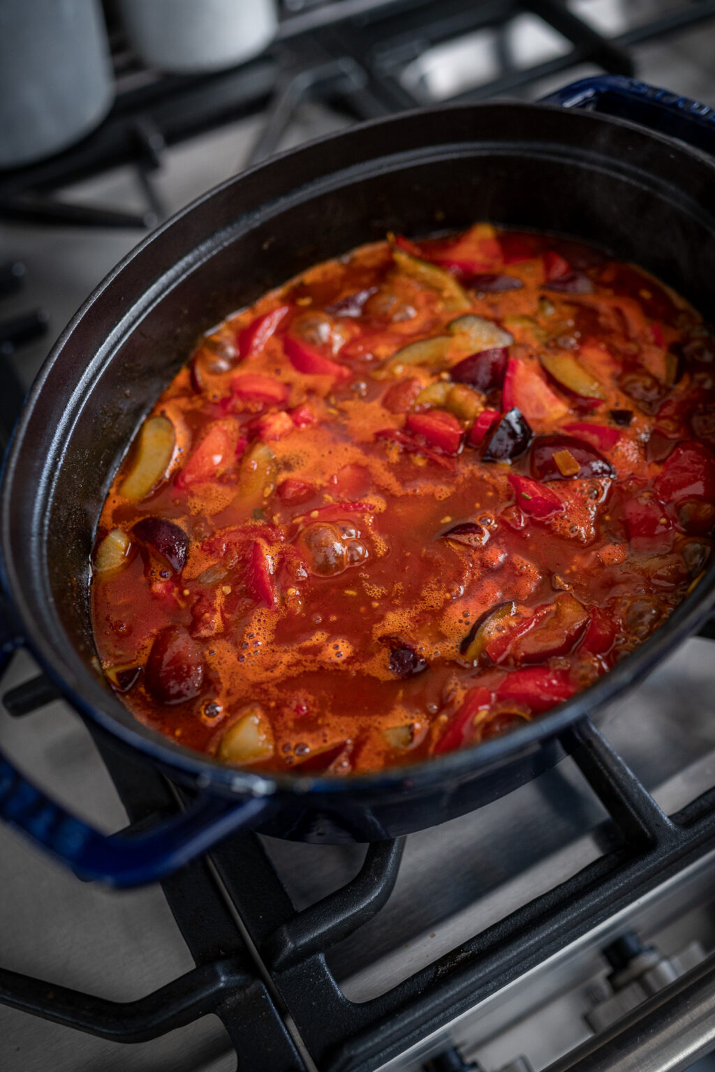 Selbstgemachtes Zwetschgenketchup trickytine